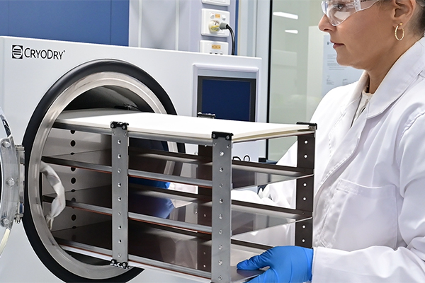 freeze dryer changing shelf configuration