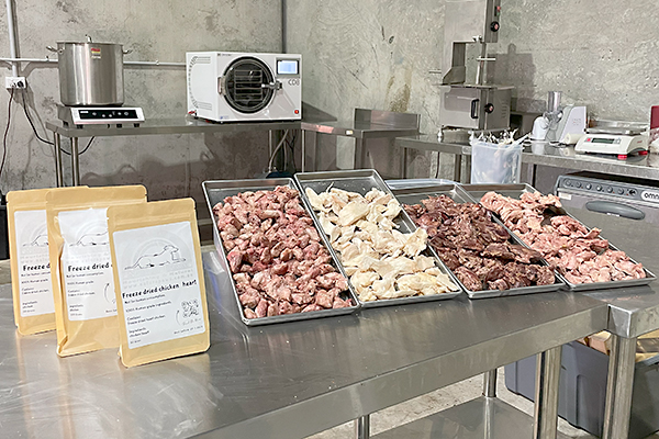 NaturaPaws freeze dried dog food and treats CD8 freeze dryer sydney australia